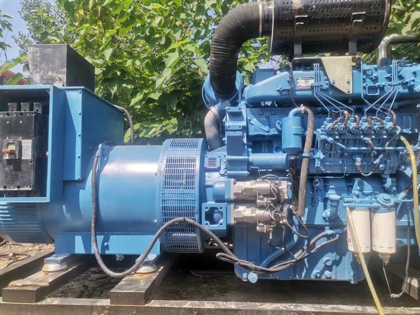 霍林郭勒详细说明降低 800kW 柴油发电机输出电流波动的方法